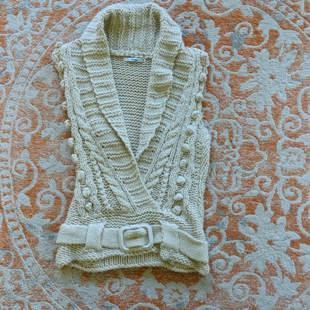 📀5 for $20📀Small, Papaya knit vest